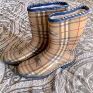 Burberry Brit basics collection 2012 Rain boots
